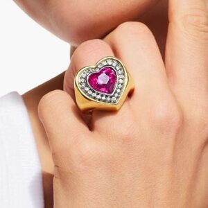NWT Kurt Geiger Crystal Heart Halo Cocktail Ring